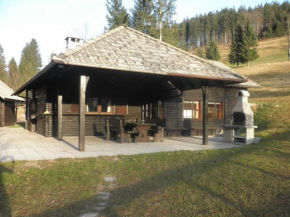  Holiday Home Čumar  Церкно